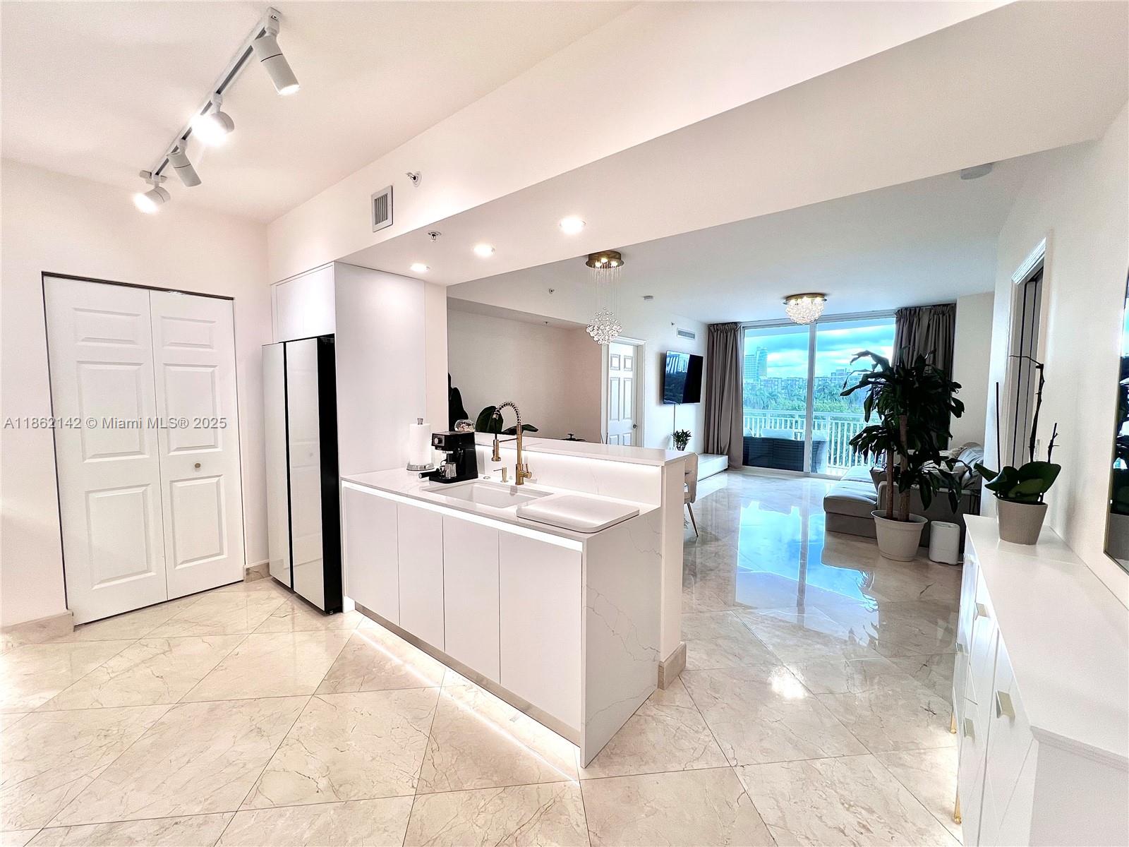 Photo of 1755 Hallandale Beach Blvd #405E, Hallandale Beach, Florida, 33009 -