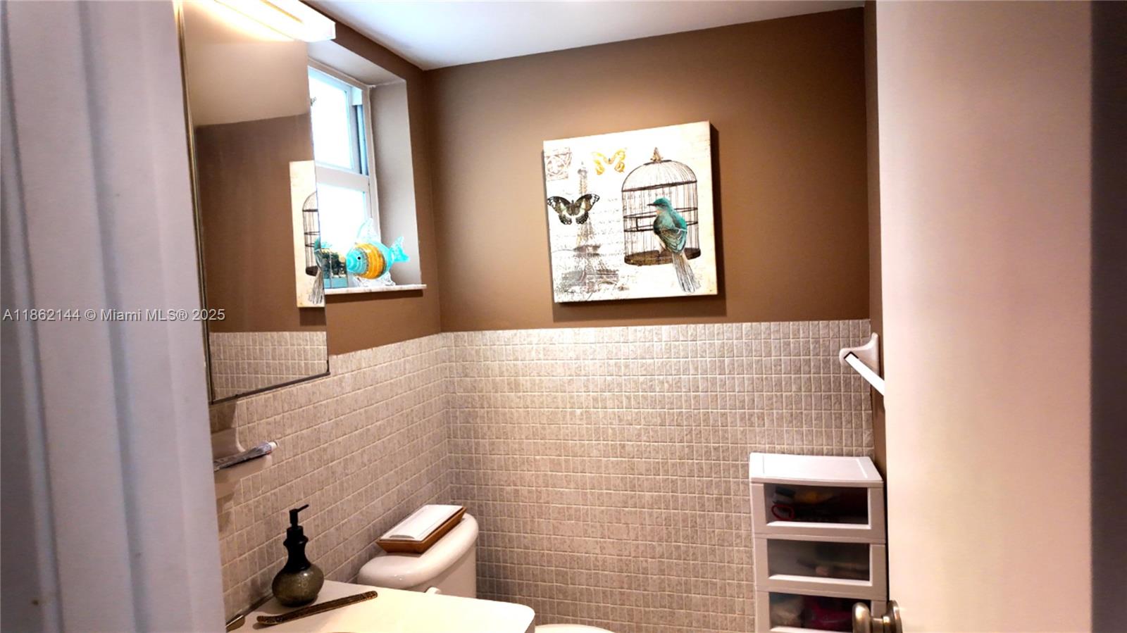 302 1 / 2 775 sq. ft. $ 2025-10-02 0 Photo