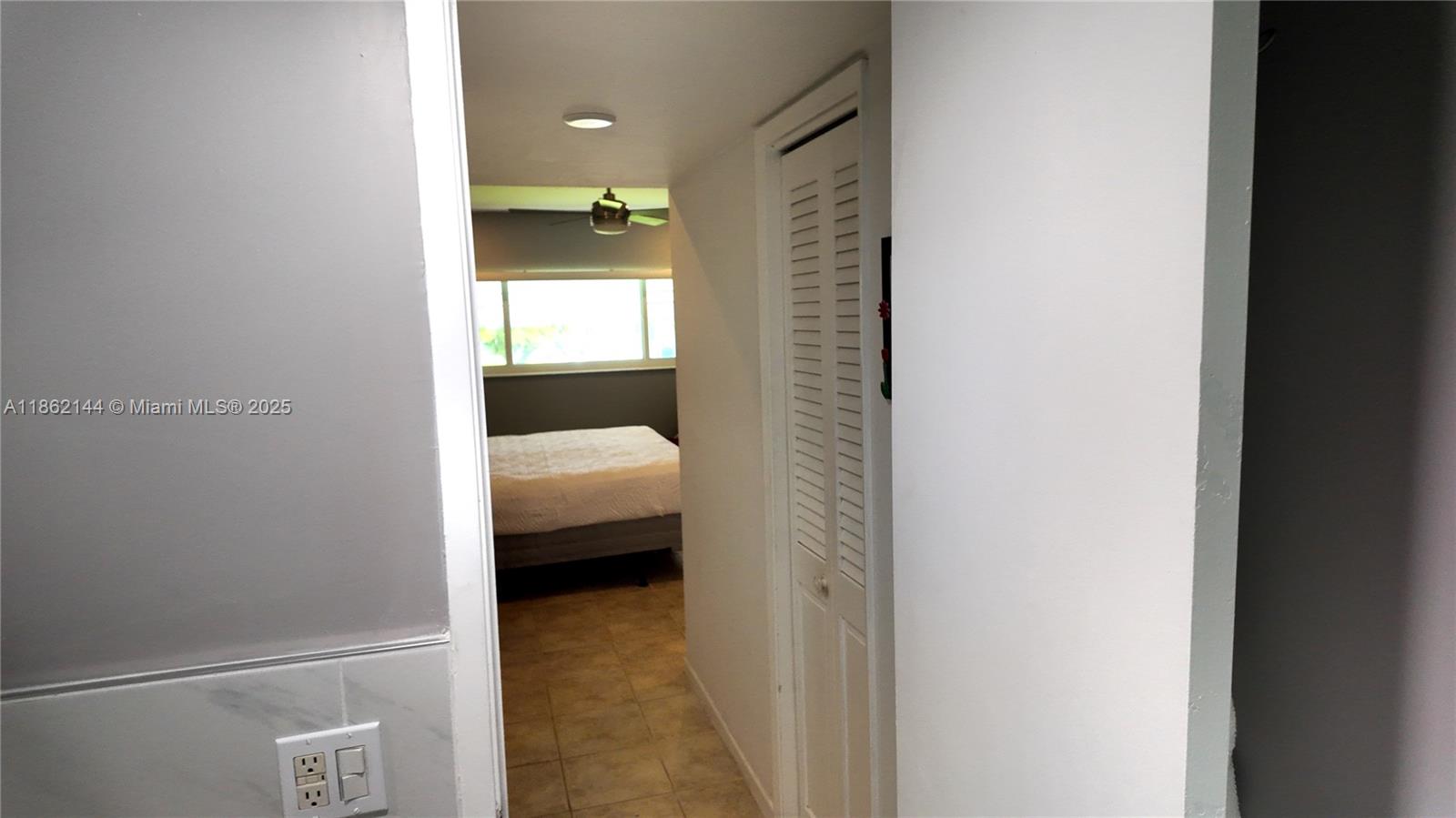 302 1 / 2 775 sq. ft. $ 2025-10-02 0 Photo