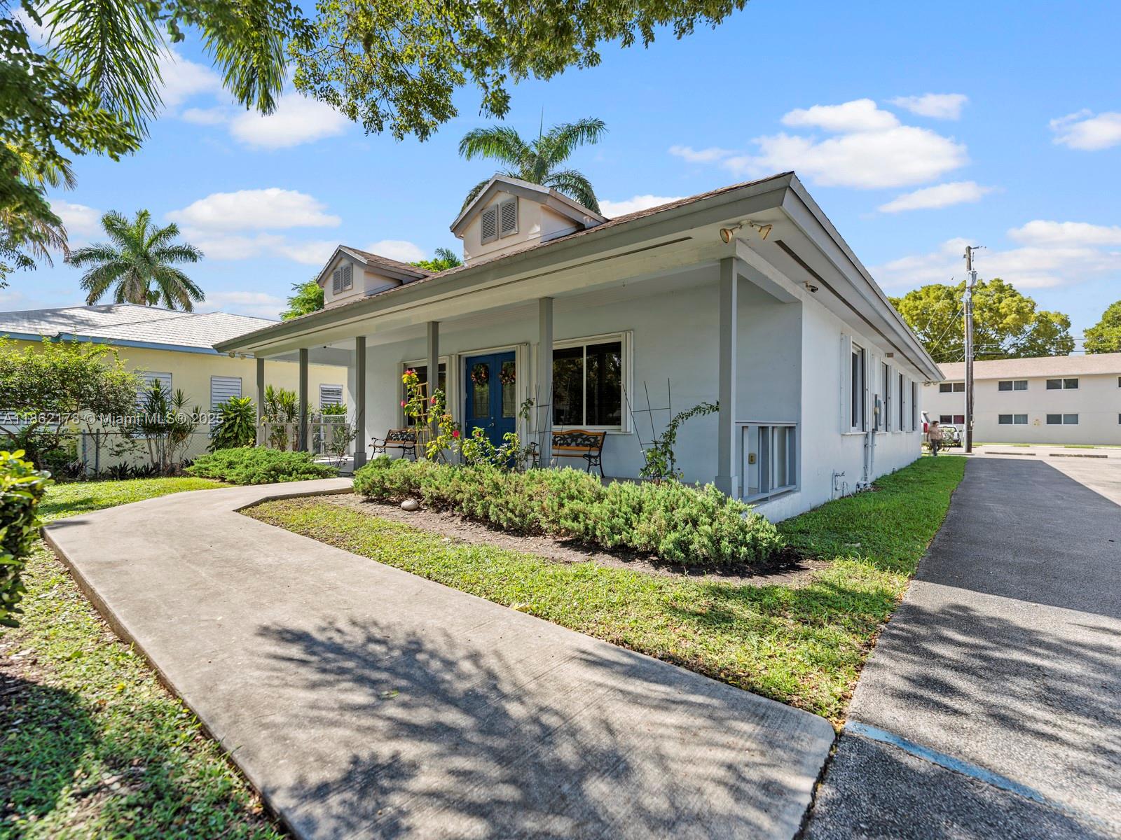 See details / sq. ft. $ 2025-08-20 0 Photo