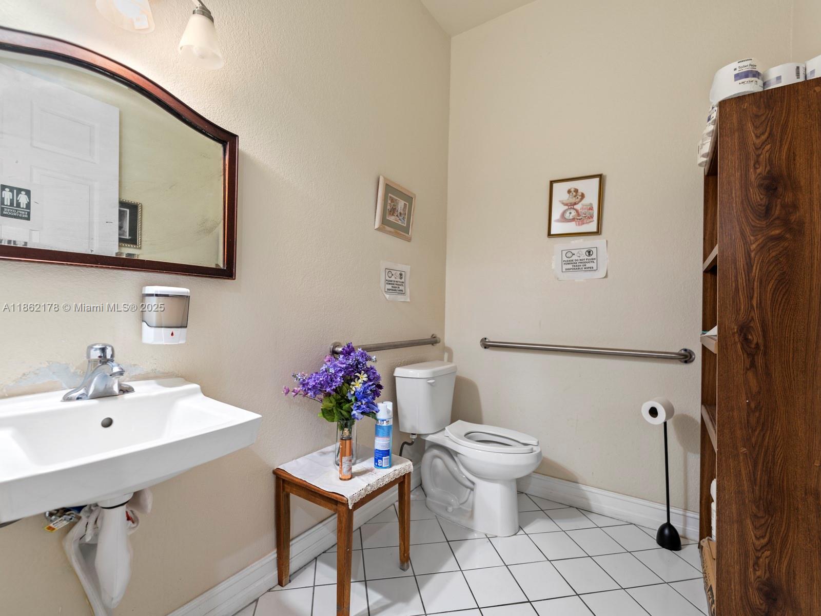 See details / sq. ft. $ 2025-08-20 0 Photo