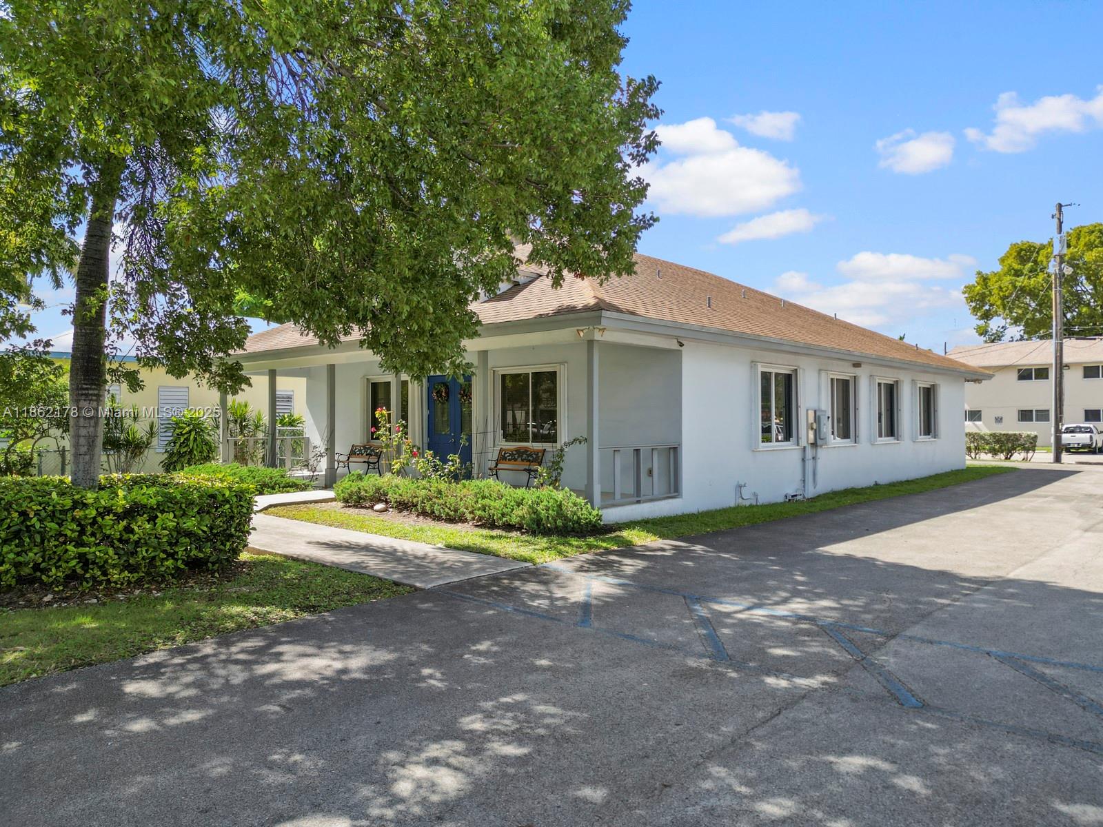 See details / sq. ft. $ 2025-08-20 0 Photo