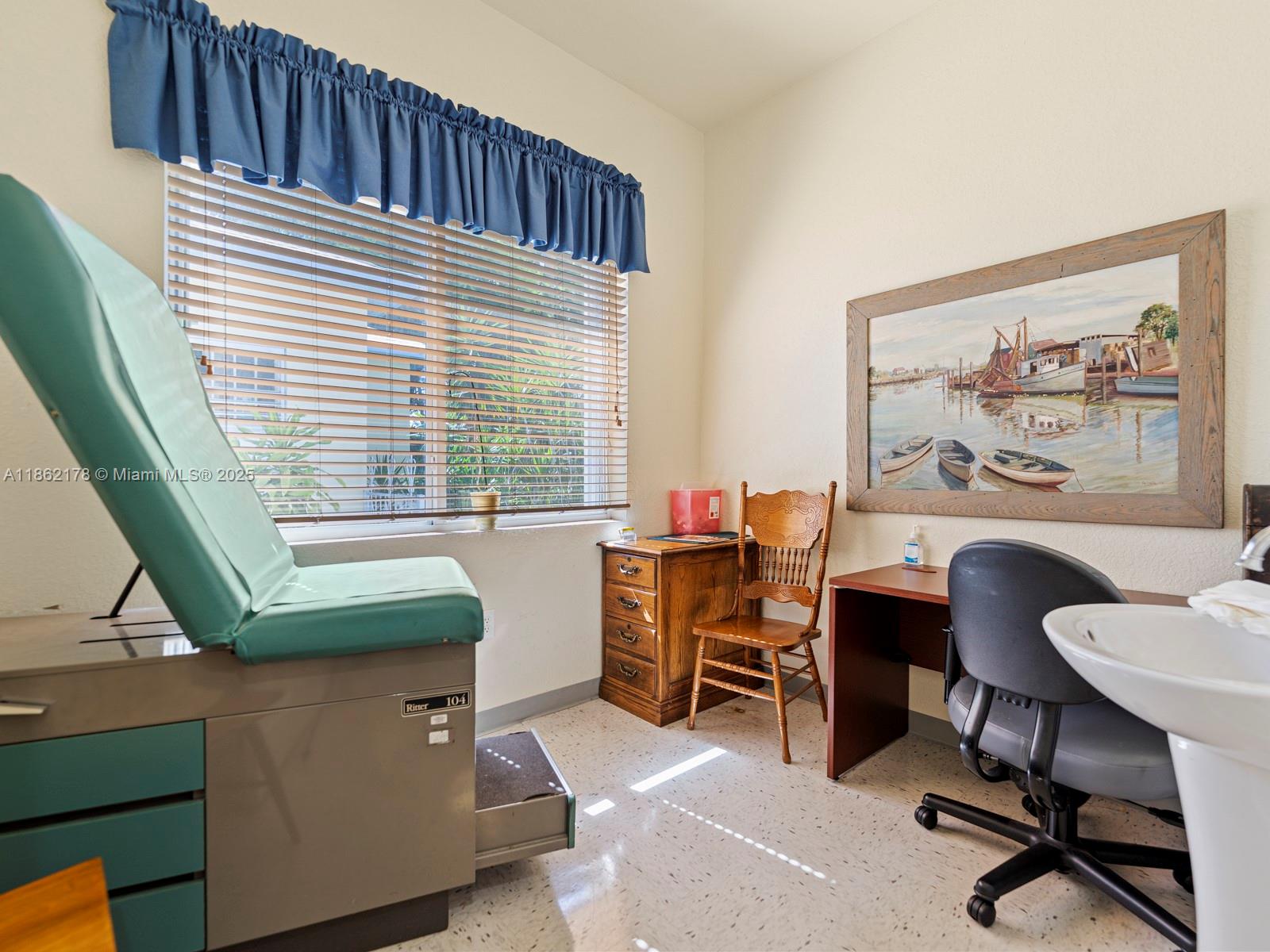 See details / sq. ft. $ 2025-08-20 0 Photo