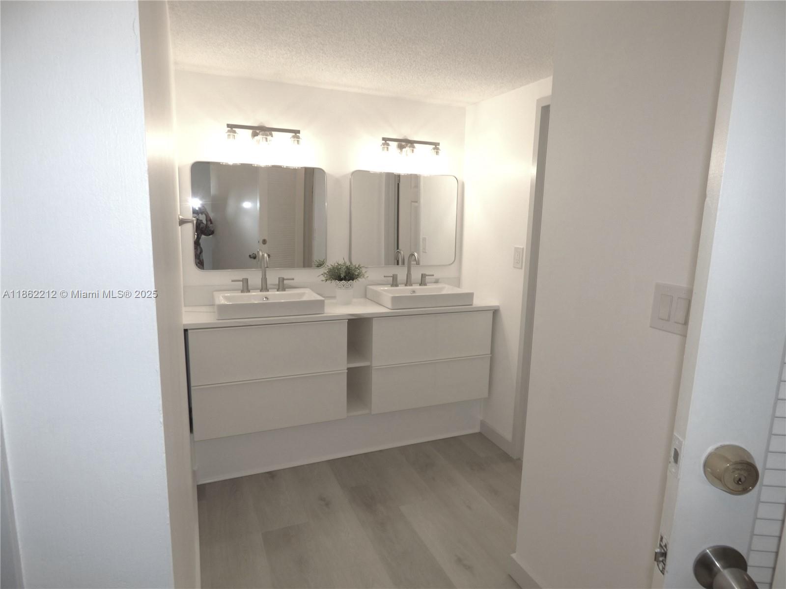 Photo of 3725 Ocean Dr #1419, Hollywood, Florida, 33019 -