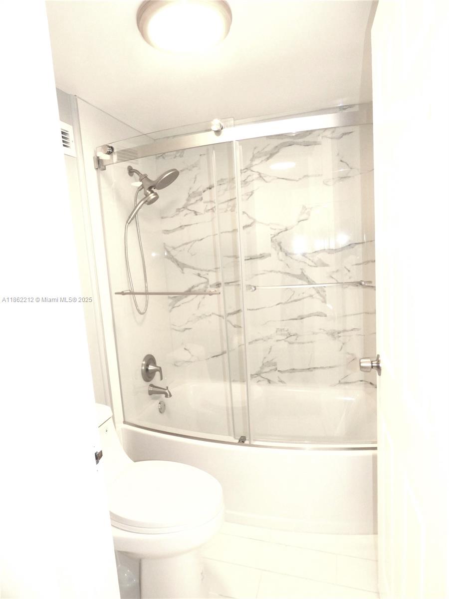 Photo of 3725 Ocean Dr  #1419, Hollywood, Florida, 33019 - 