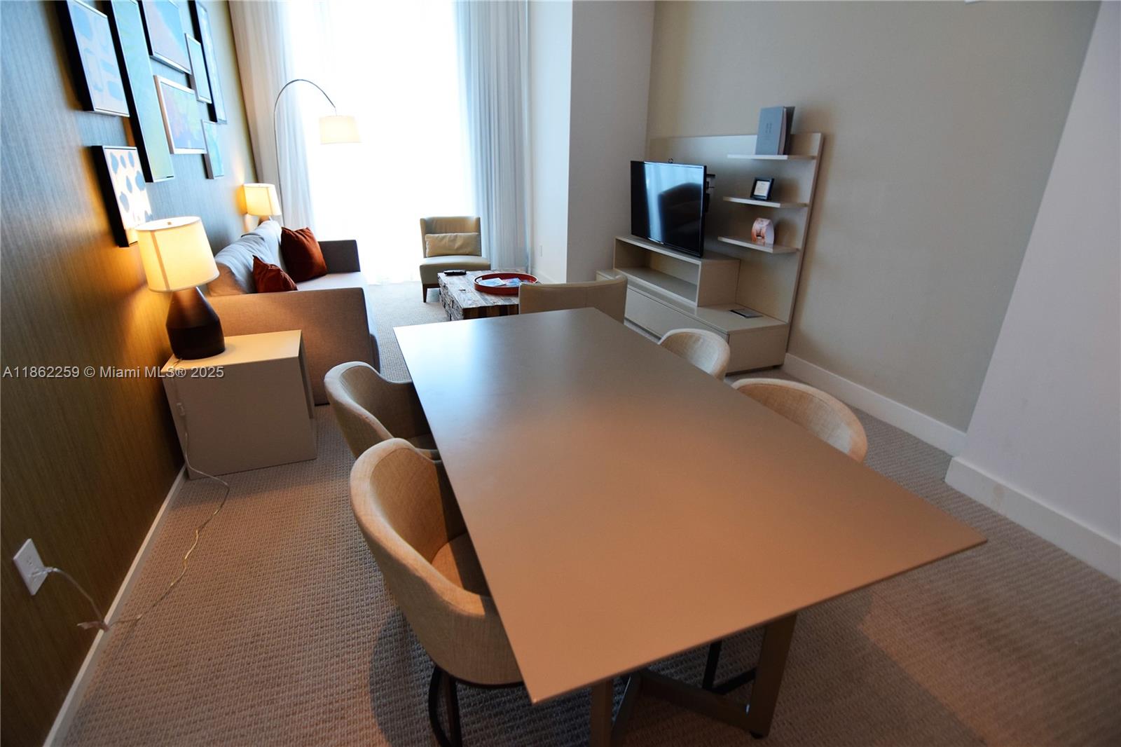 See details 403 1 / 1 759 sq. ft. $ 2025-08-20 0 Photo