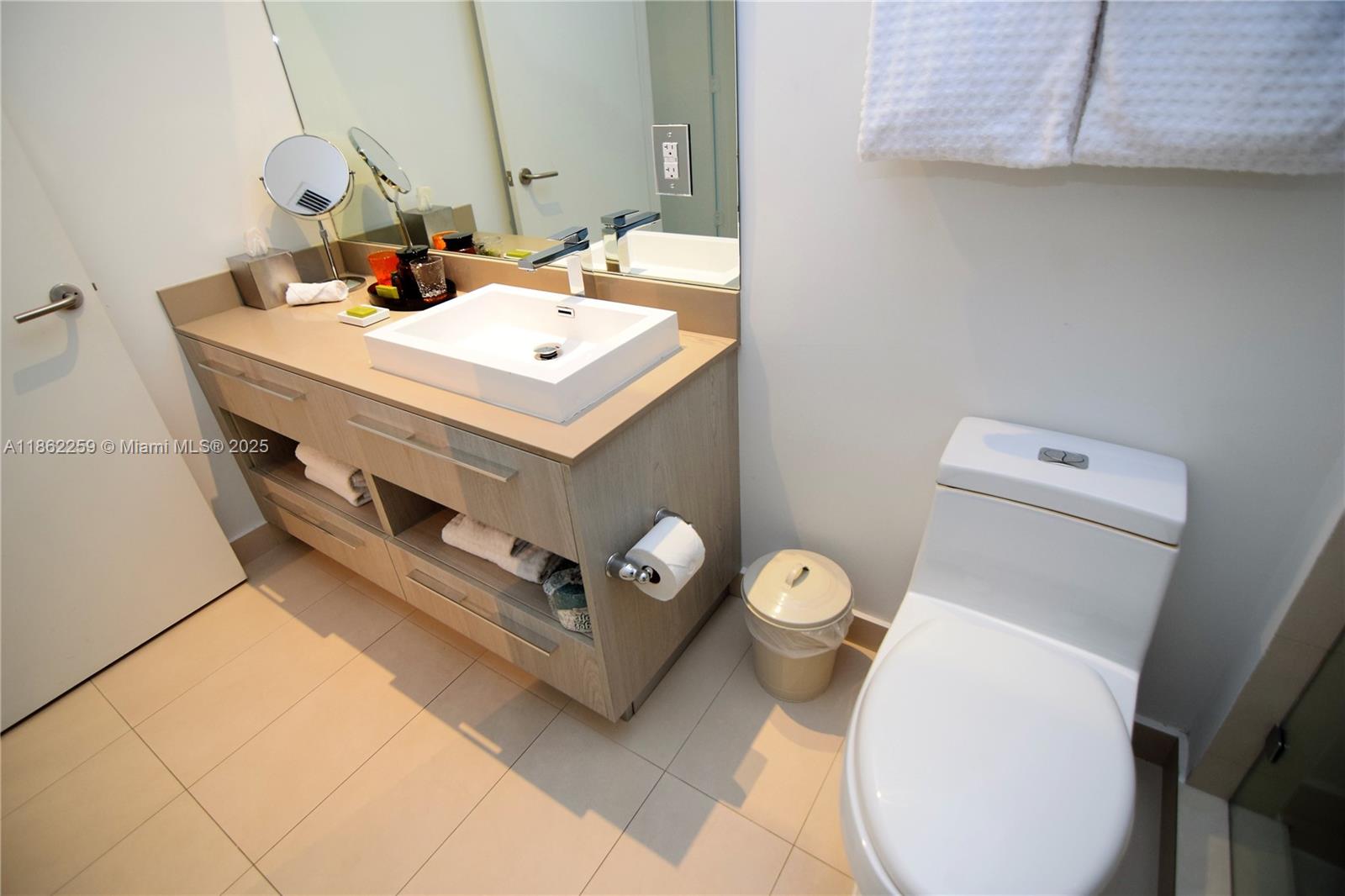 See details 403 1 / 1 759 sq. ft. $ 2025-08-20 0 Photo