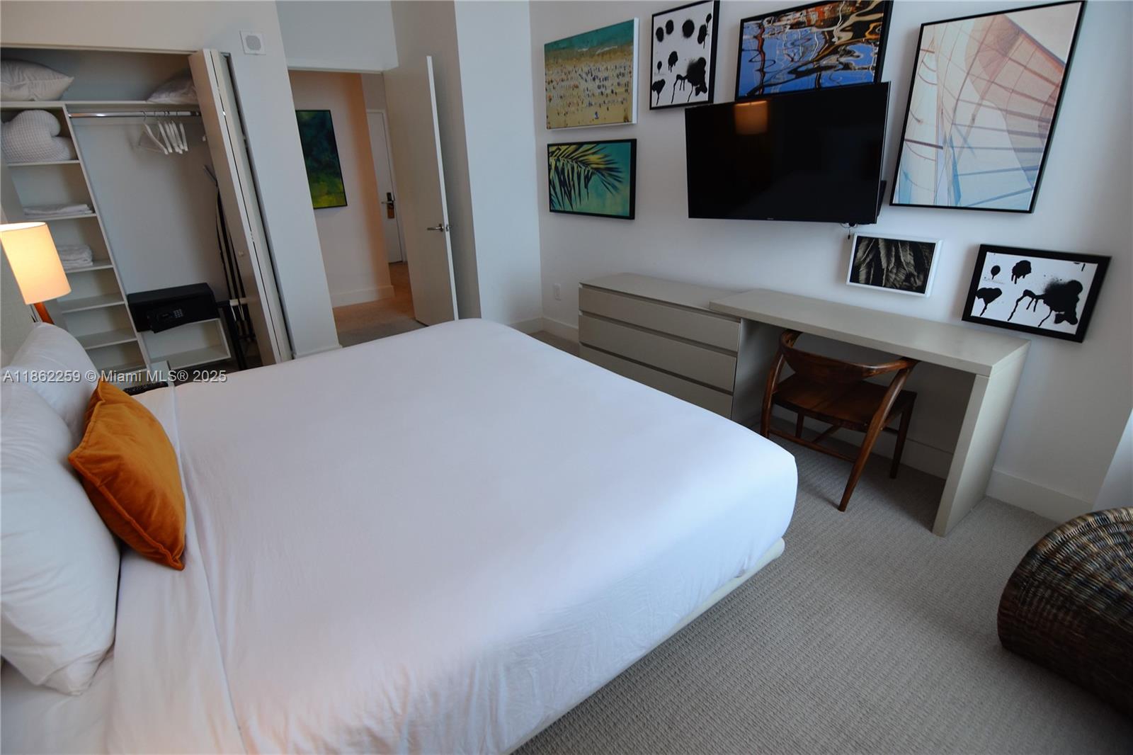See details 403 1 / 1 759 sq. ft. $ 2025-08-20 0 Photo