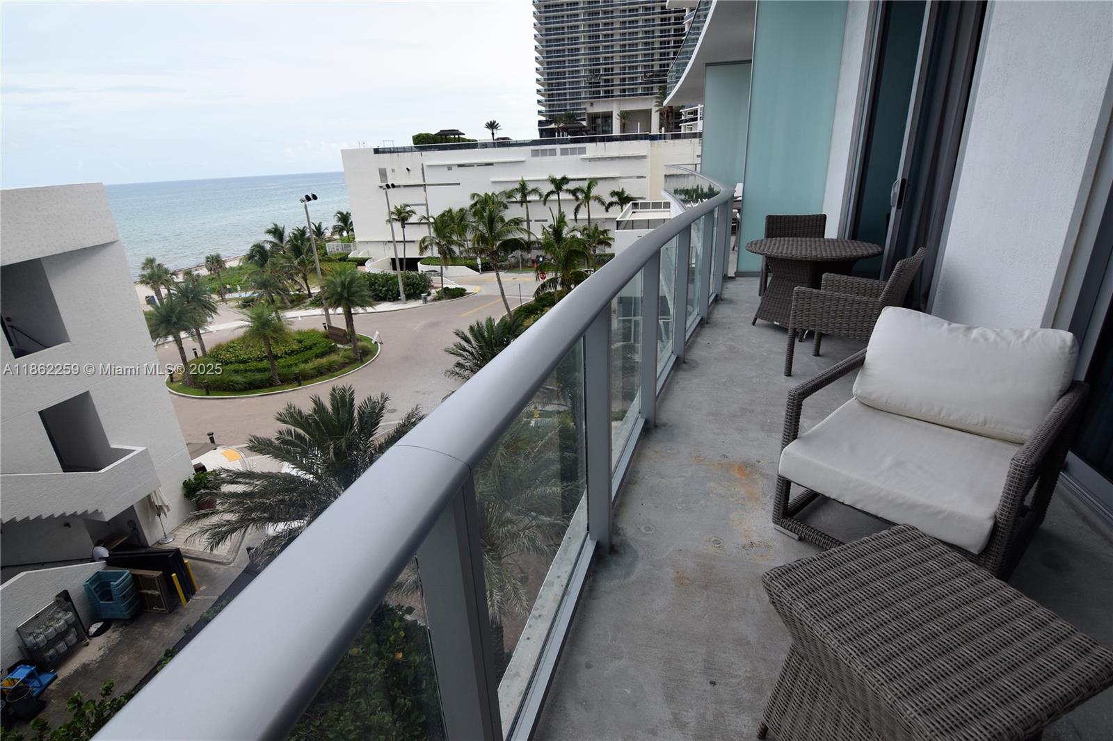 See details 403 1 / 1 759 sq. ft. $ 2025-08-20 0 Photo