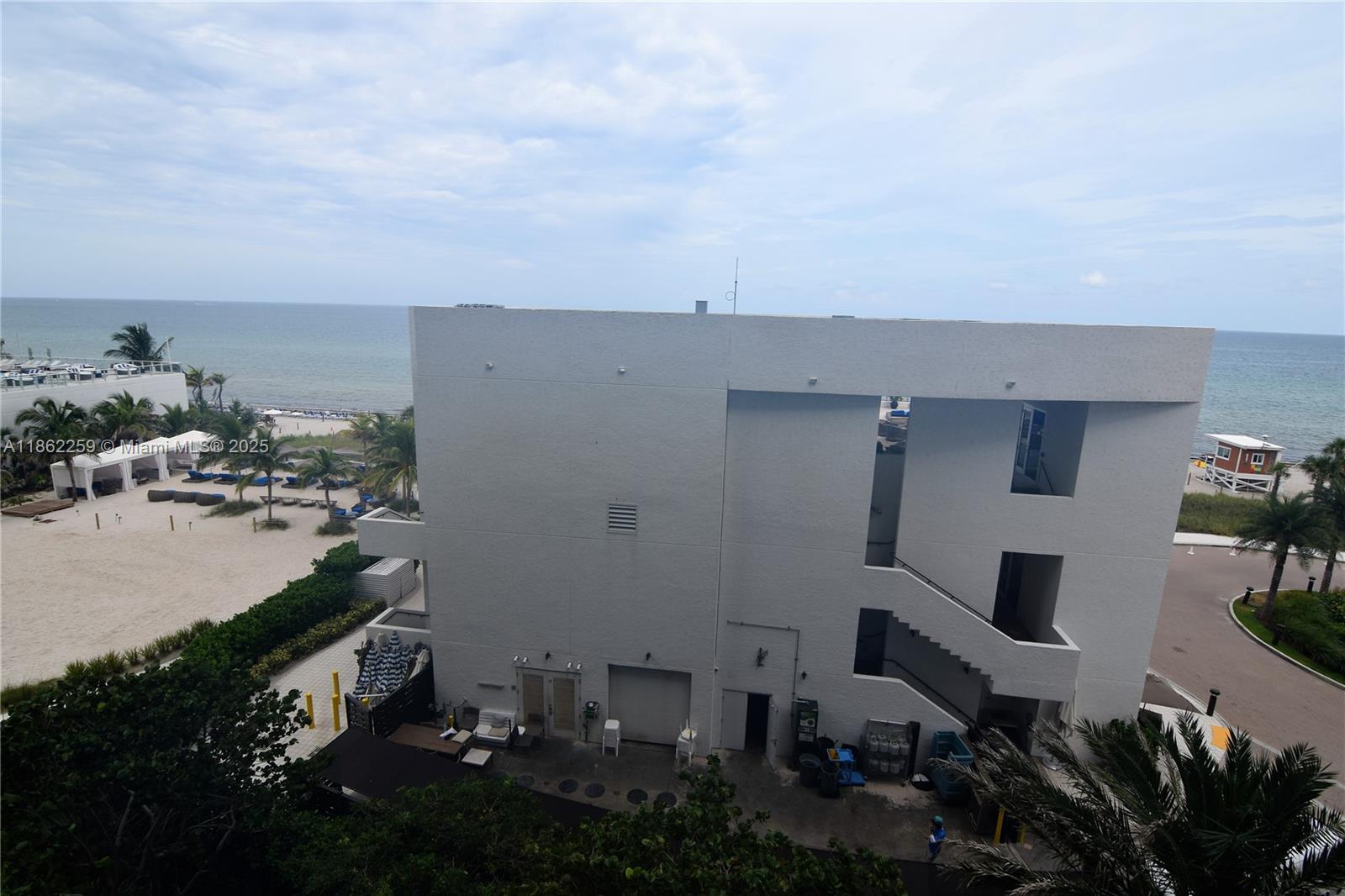 See details 403 1 / 1 759 sq. ft. $ 2025-08-20 0 Photo