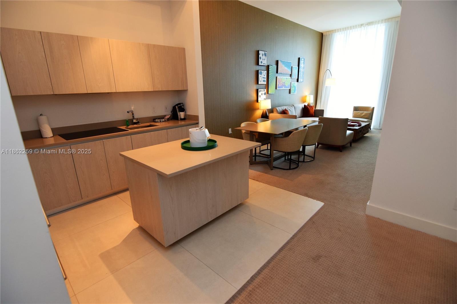 See details 403 1 / 1 759 sq. ft. $ 2025-08-20 0 Photo