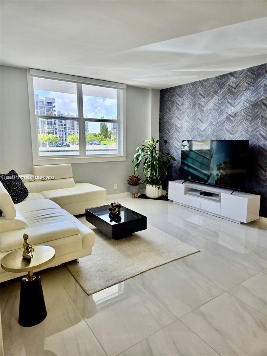 Photo of 3000 Ocean Dr #108, Hollywood, Florida, 33019 -