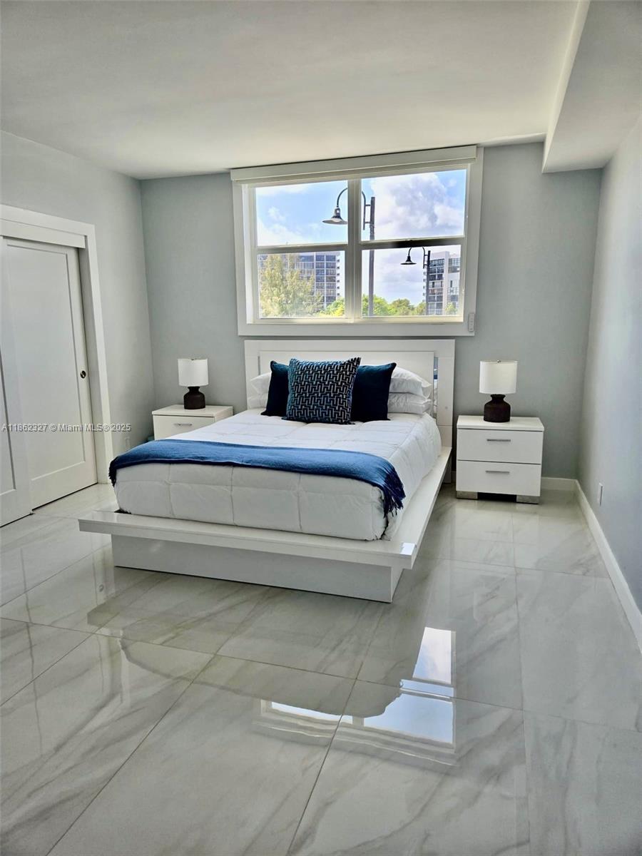 Photo of 3000 Ocean Dr  #108, Hollywood, Florida, 33019 - 