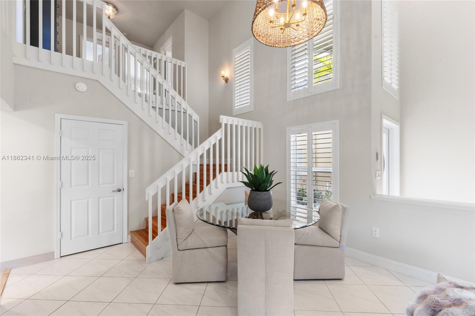 Photo of 1105 Pin Oak St  (1105), Hollywood, Florida, 33019 - 