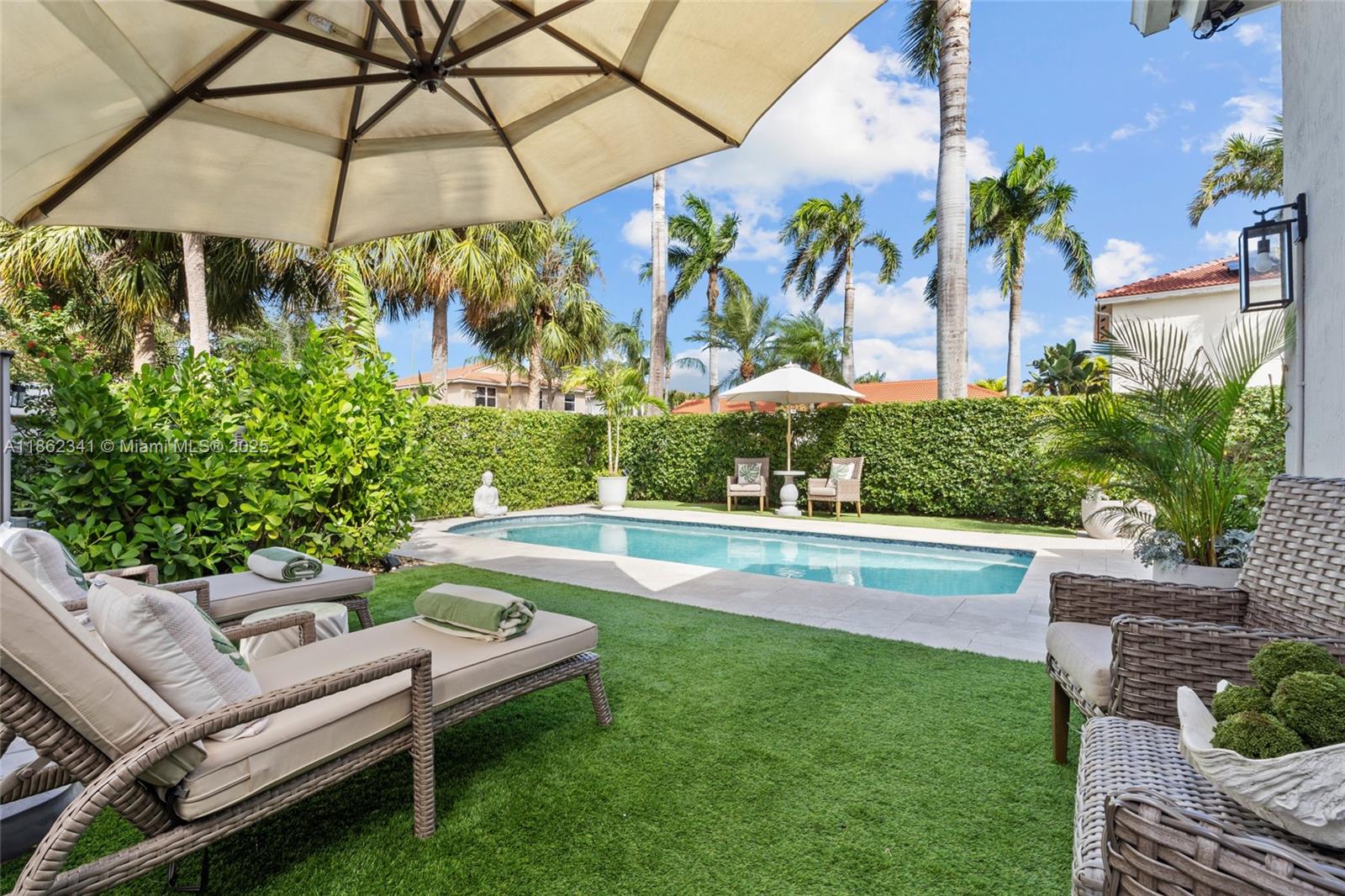 Photo of 1105 Pin Oak St  (1105), Hollywood, Florida, 33019 - 