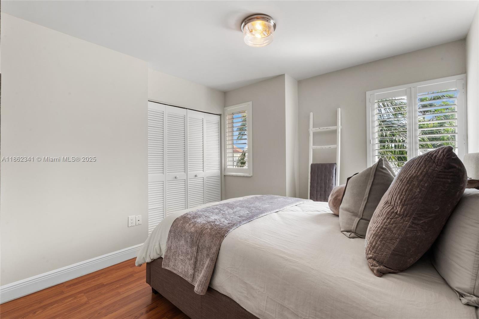 Photo of 1105 Pin Oak St  (1105), Hollywood, Florida, 33019 - 