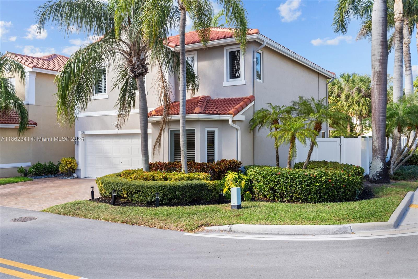 Photo of 1105 Pin Oak St  (1105), Hollywood, Florida, 33019 - 