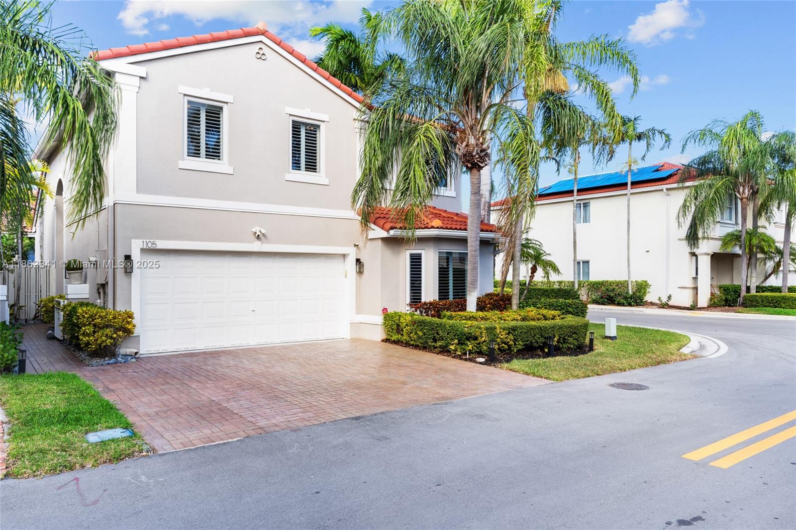 Photo of 1105 Pin Oak St  (1105), Hollywood, Florida, 33019 - 