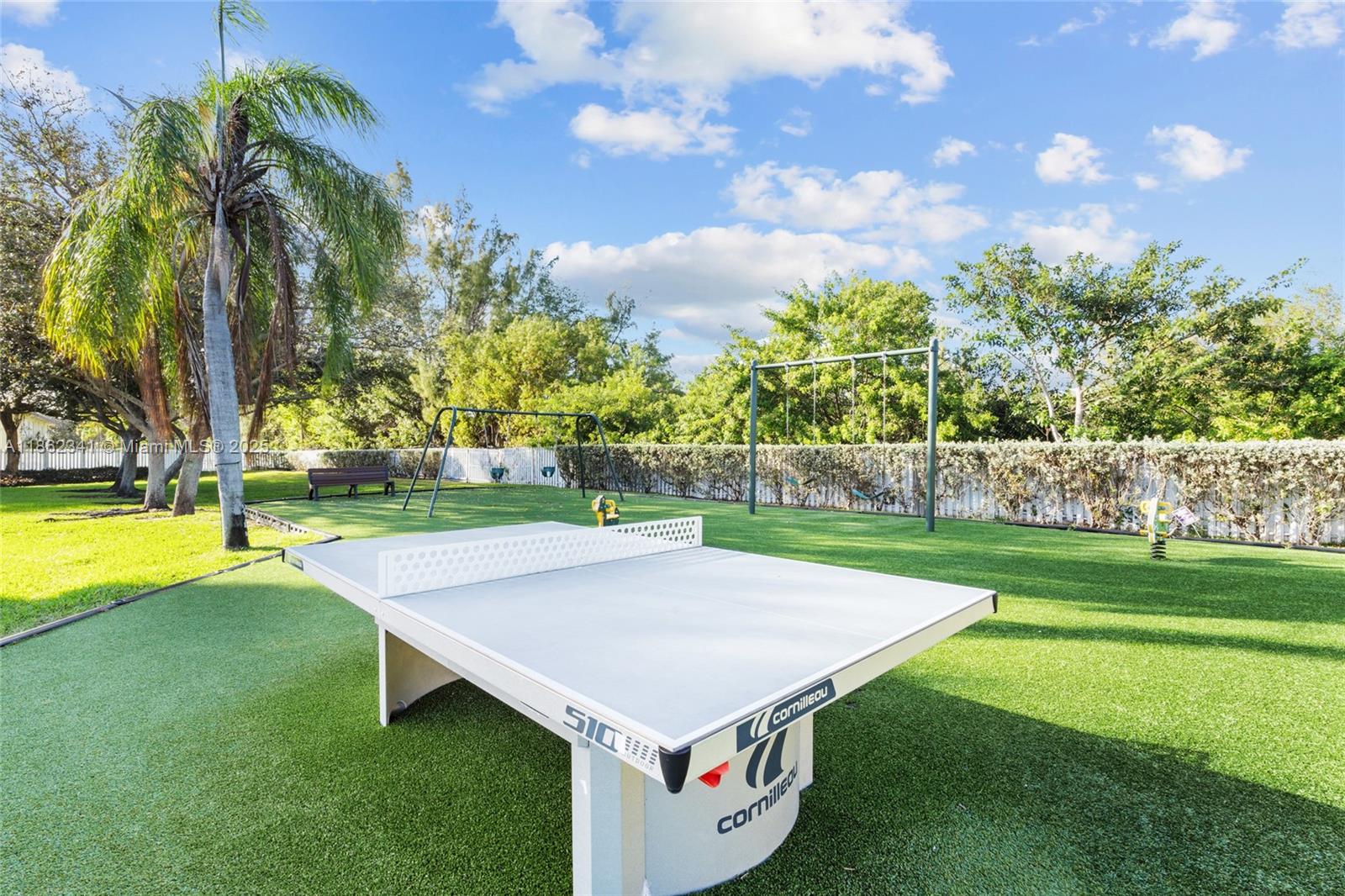 Photo of 1105 Pin Oak St  (1105), Hollywood, Florida, 33019 - 