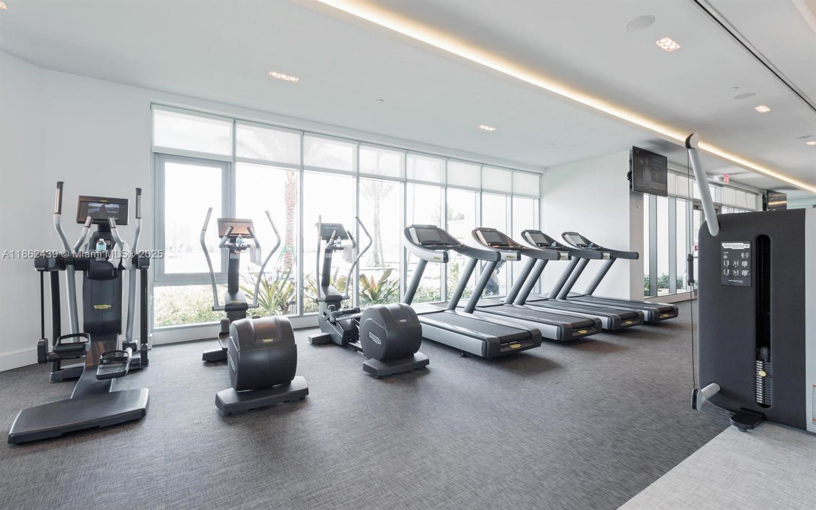 Photo of 17111 Biscayne Blvd  #402, North Miami Beach, Florida, 33160 - 