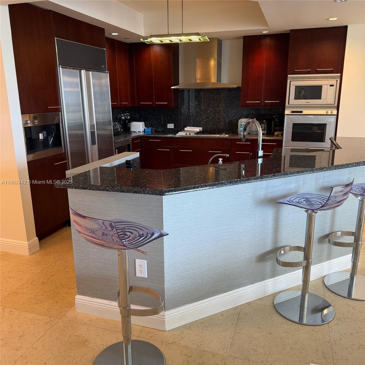 2204 3 / 3 2030 sq. ft. $ 2025-08-20 0 Photo