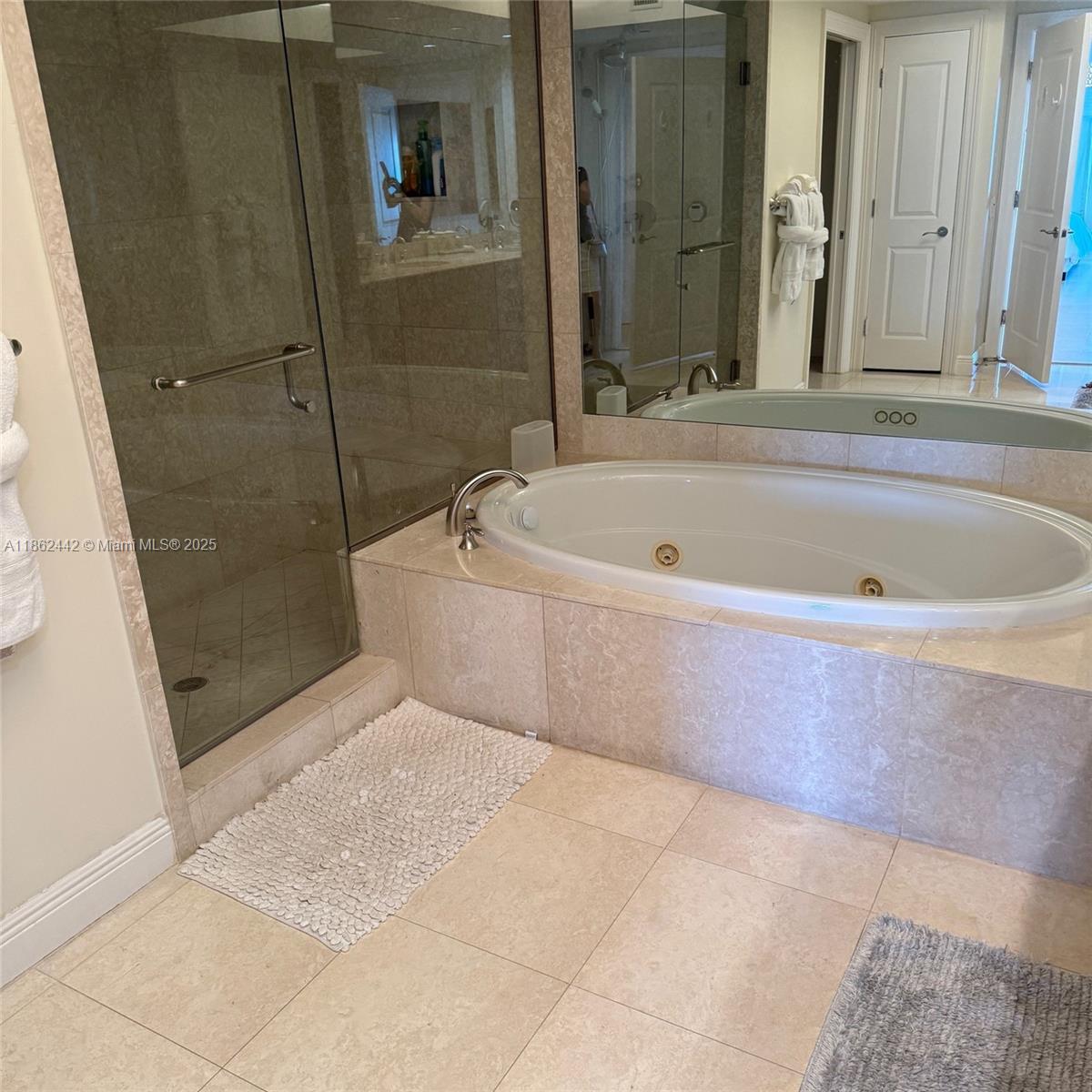 2204 3 / 3 2030 sq. ft. $ 2025-08-20 0 Photo