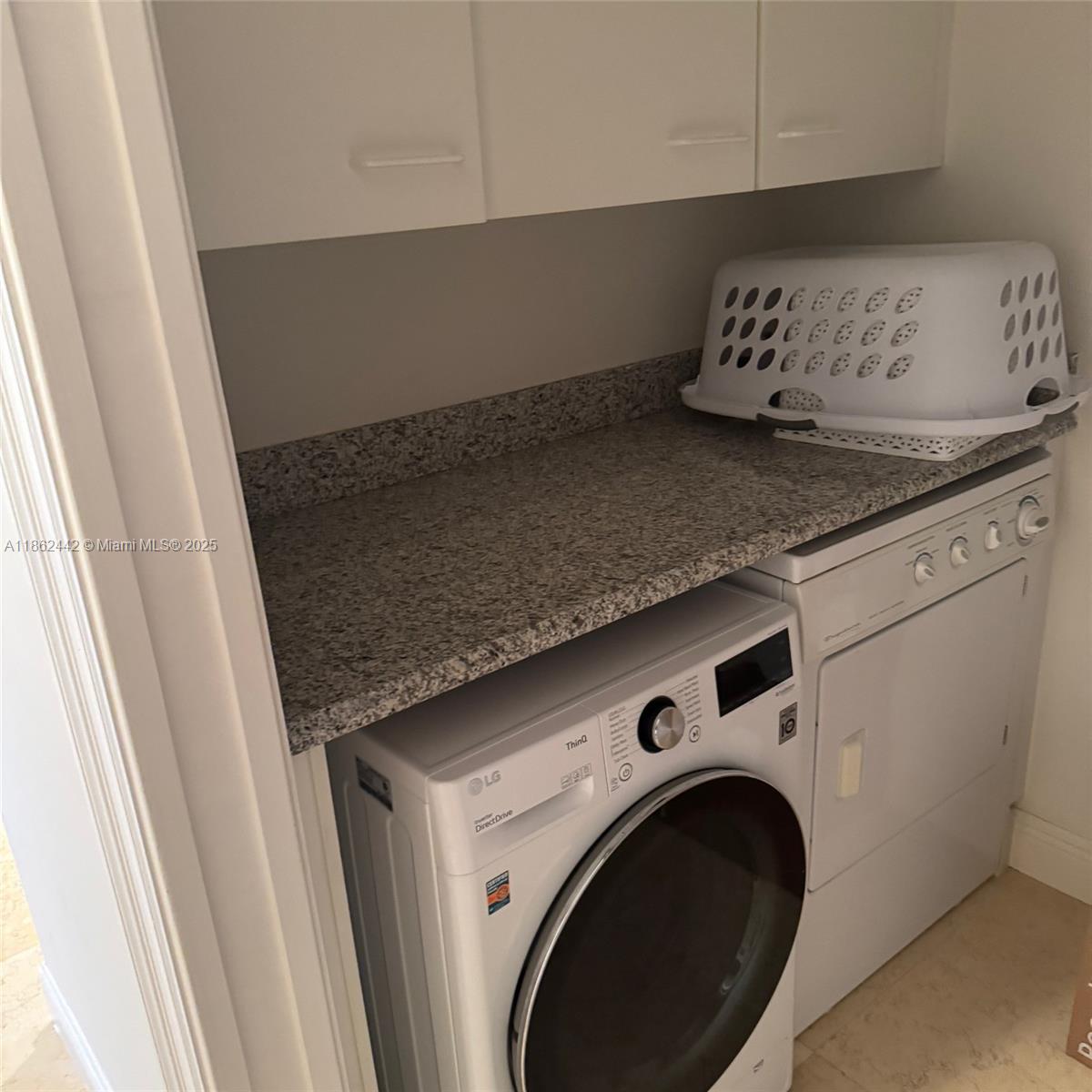 2204 3 / 3 2030 sq. ft. $ 2025-08-20 0 Photo