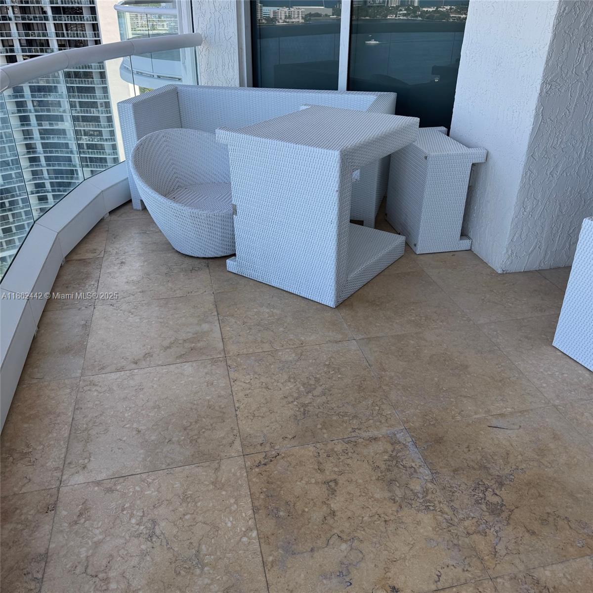 2204 3 / 3 2030 sq. ft. $ 2025-08-20 0 Photo