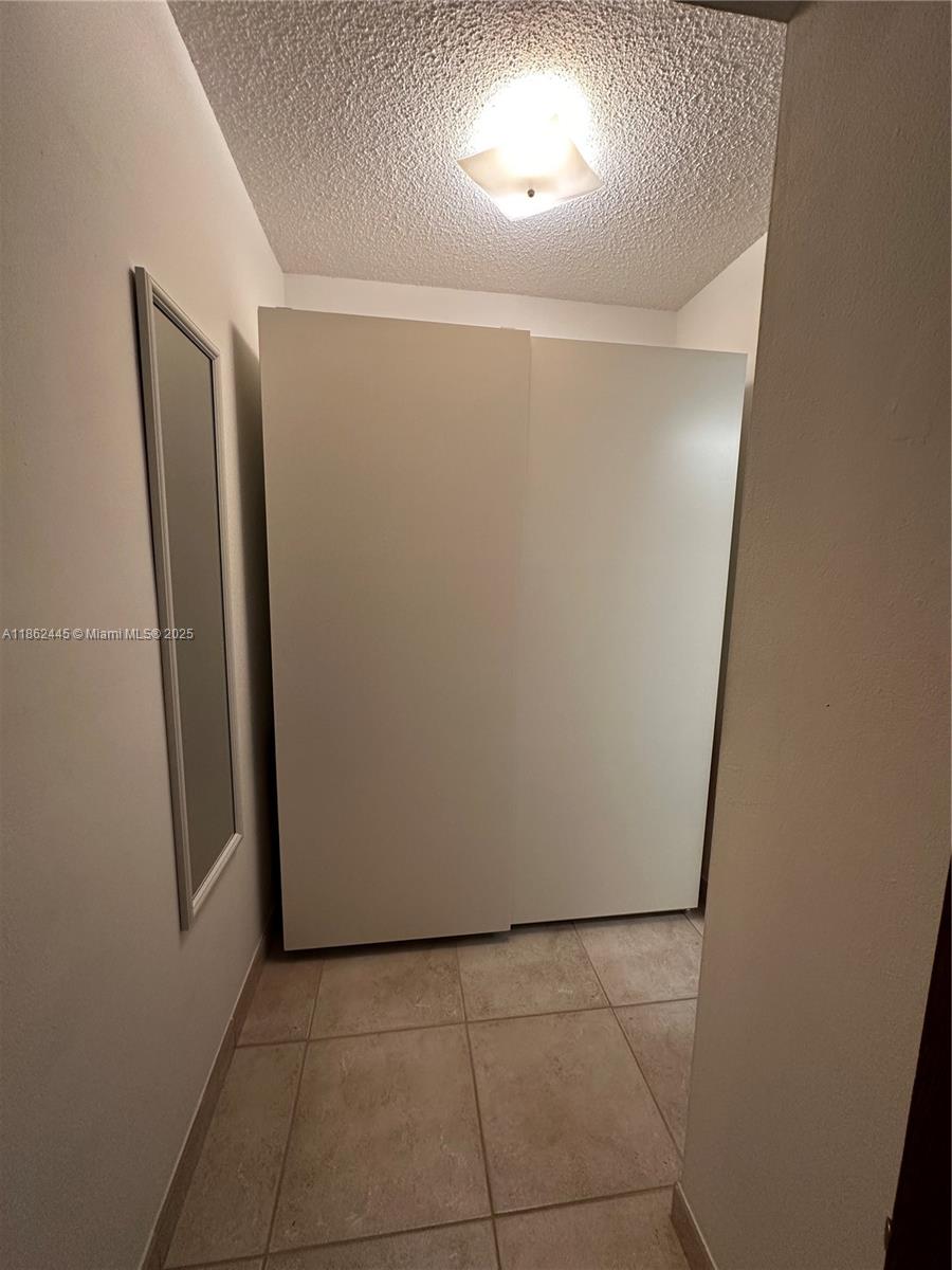105-1 1 / 2 1036 sq. ft. $ 2025-08-20 0 Photo
