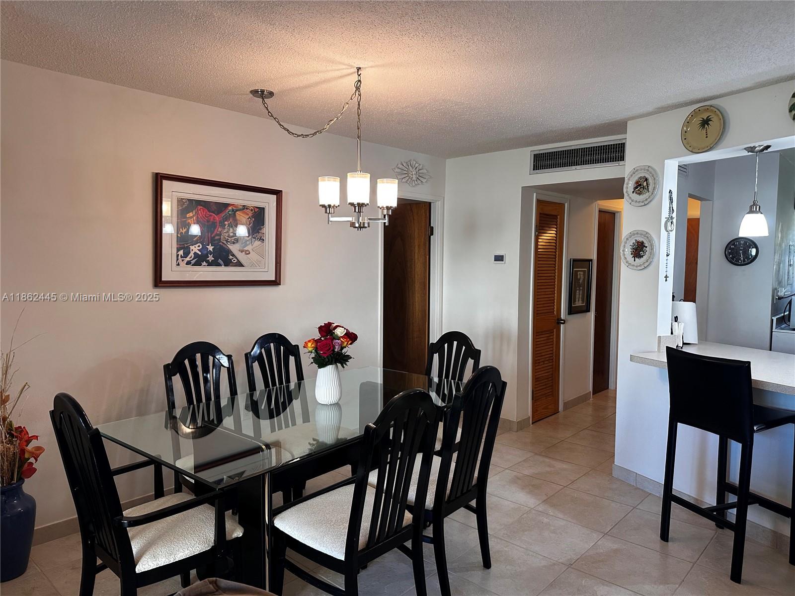 105-1 1 / 2 1036 sq. ft. $ 2025-08-20 0 Photo