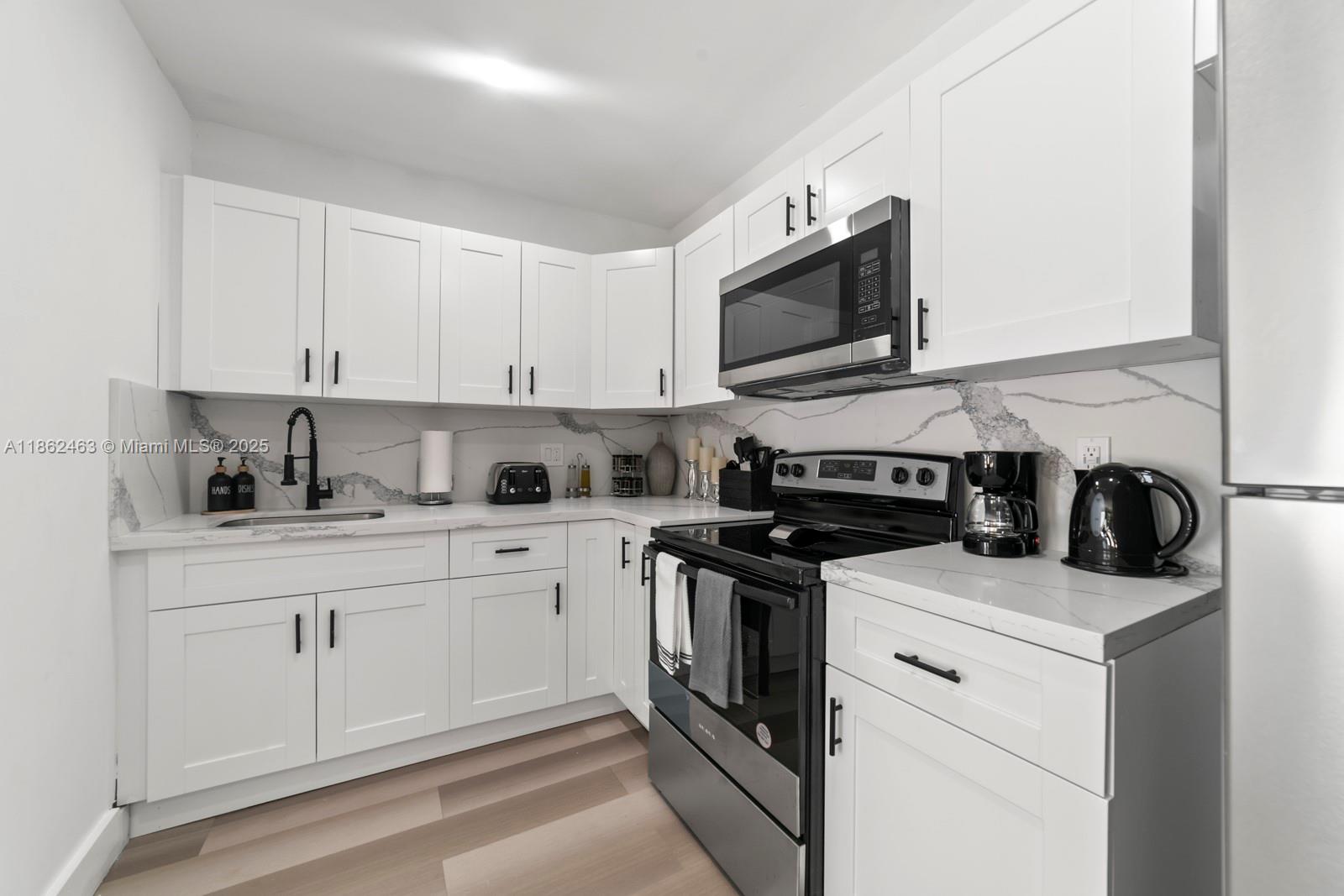 See details / 2886 sq. ft. $ 2025-08-20 0 Photo
