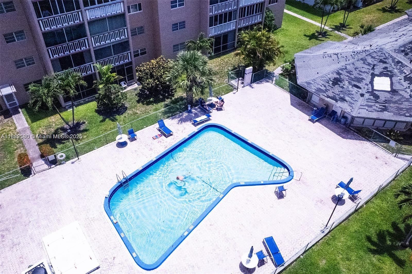 Photo of 319 14th Ave  #505, Hallandale Beach, Florida, 33009 - 