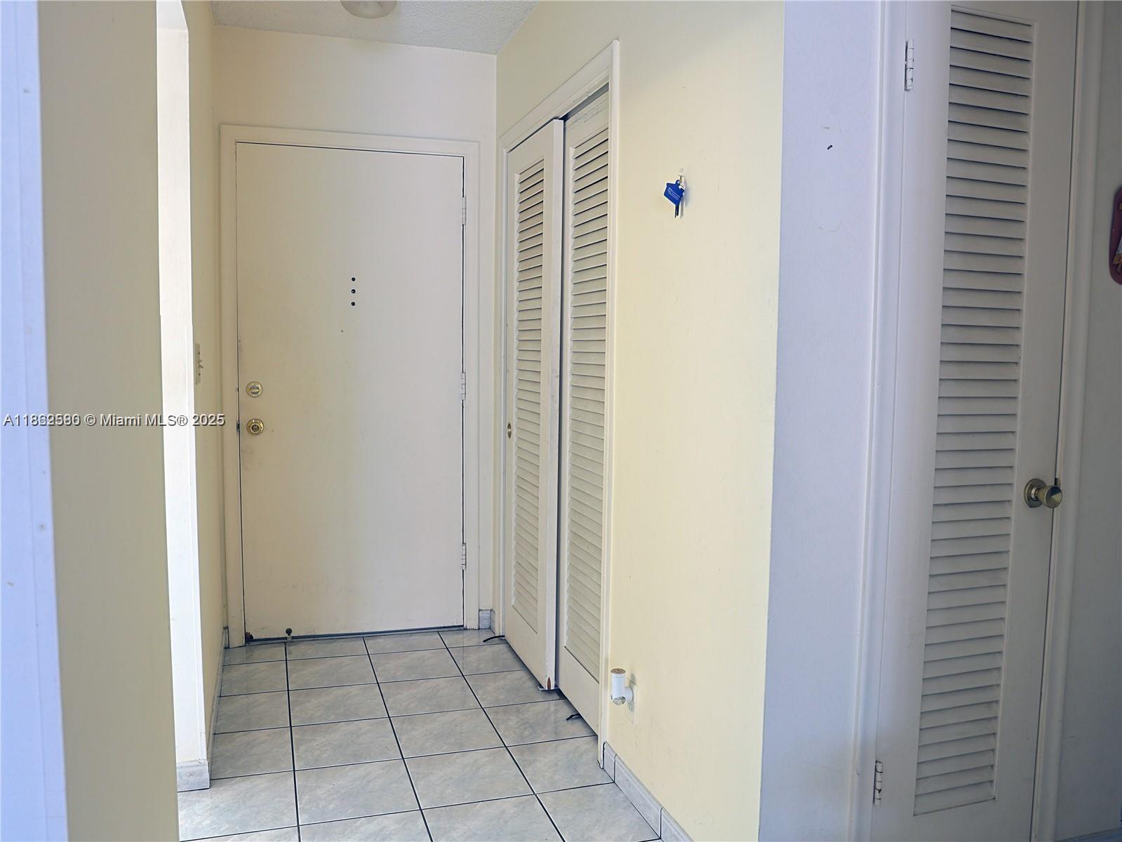 Photo of 319 14th Ave #505, Hallandale Beach, Florida, 33009 -