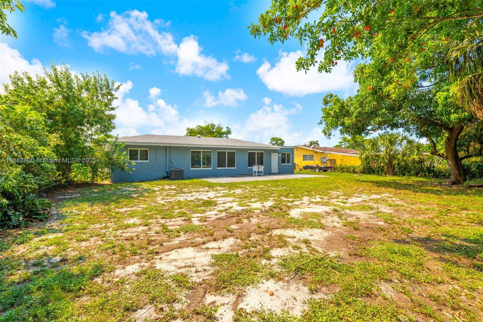 See details 640 3 / 2 1144 sq. ft. $ 2025-08-20 0 Photo