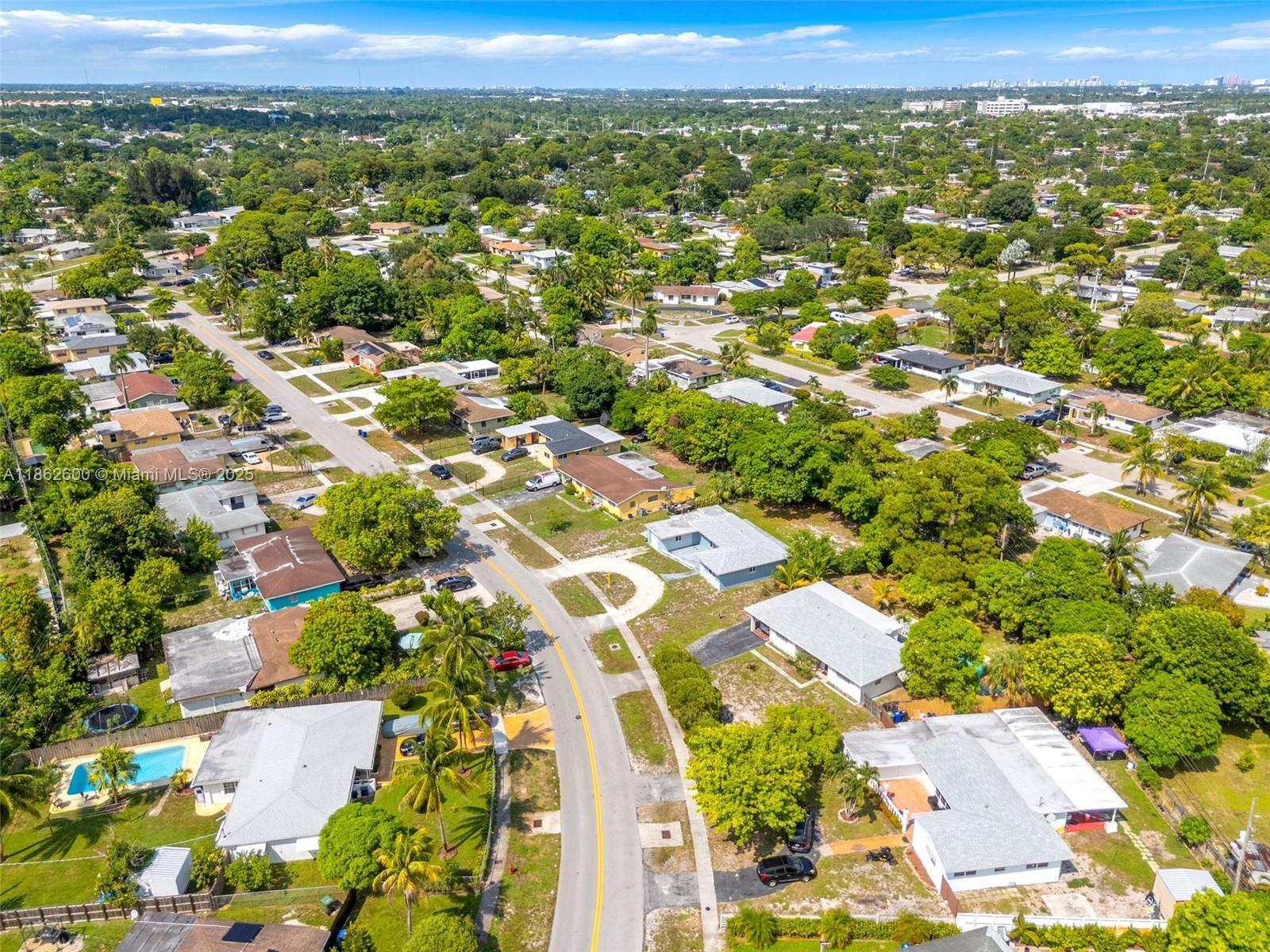 See details 640 3 / 2 1144 sq. ft. $ 2025-08-20 0 Photo