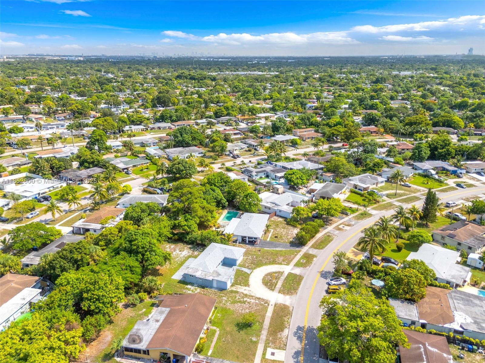See details 640 3 / 2 1144 sq. ft. $ 2025-08-20 0 Photo