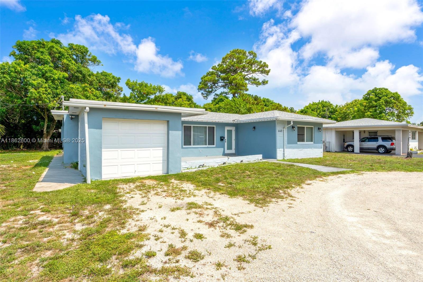 See details 640 3 / 2 1144 sq. ft. $ 2025-08-20 0 Photo