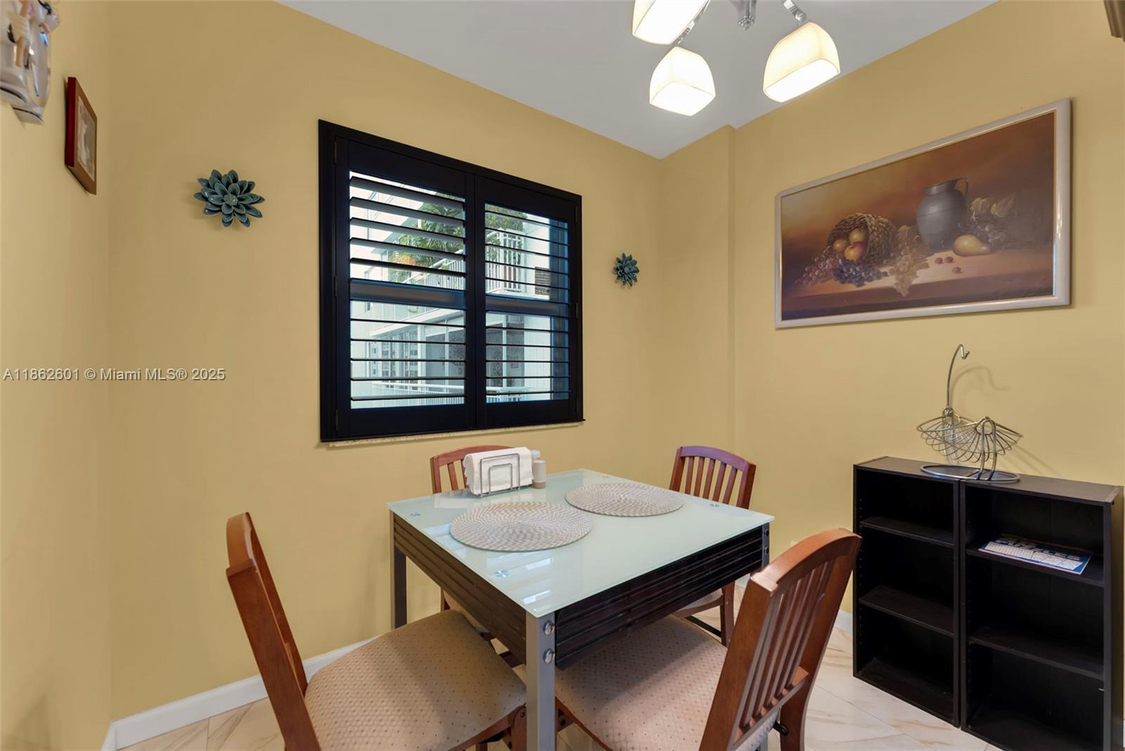 412 2 / 2 1501 sq. ft. $ 2025-08-20 0 Photo