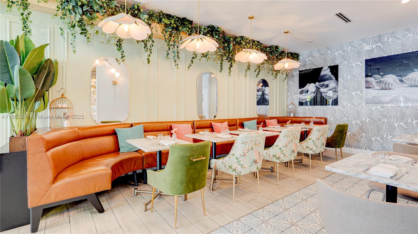 Подробнее / кв.футов $ 2025-08-20 0 Фото