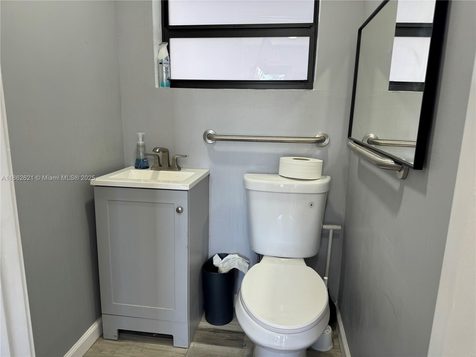   /   sq. ft. $ 2025-08-20 0 foto