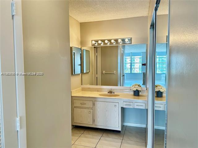 Photo of 3800 Ocean Dr  #618, Hollywood, Florida, 33019 - 