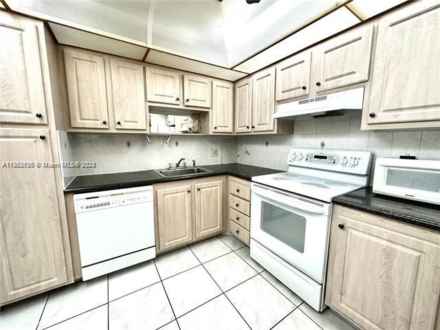 Photo of 3800 Ocean Dr #618, Hollywood, Florida, 33019 -