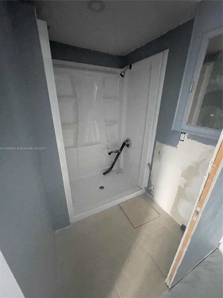 See details / sq. ft. $ 2025-08-20 0 Photo