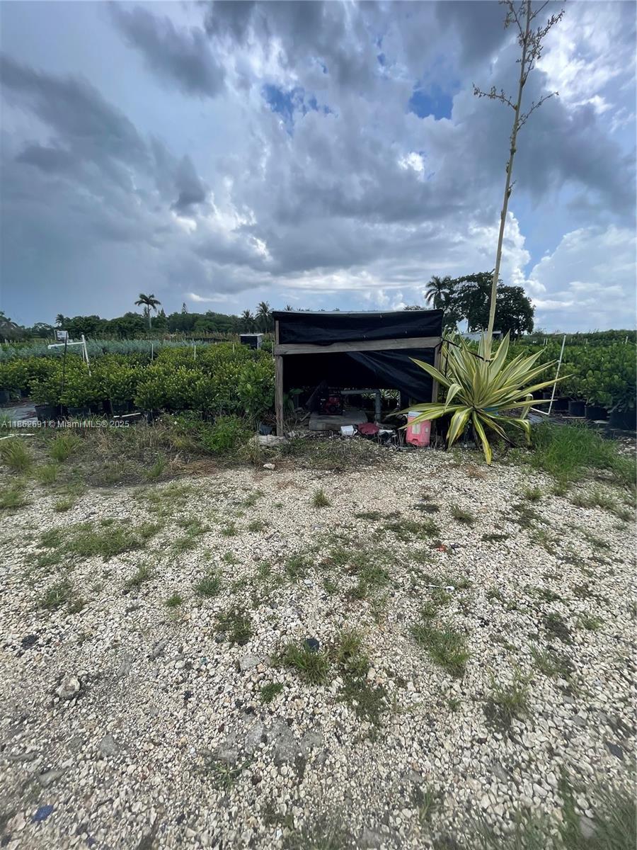 See details / sq. ft. $ 2025-08-20 0 Photo