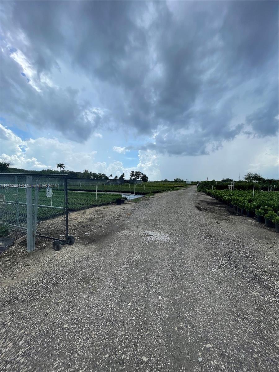 See details / sq. ft. $ 2025-08-20 0 Photo