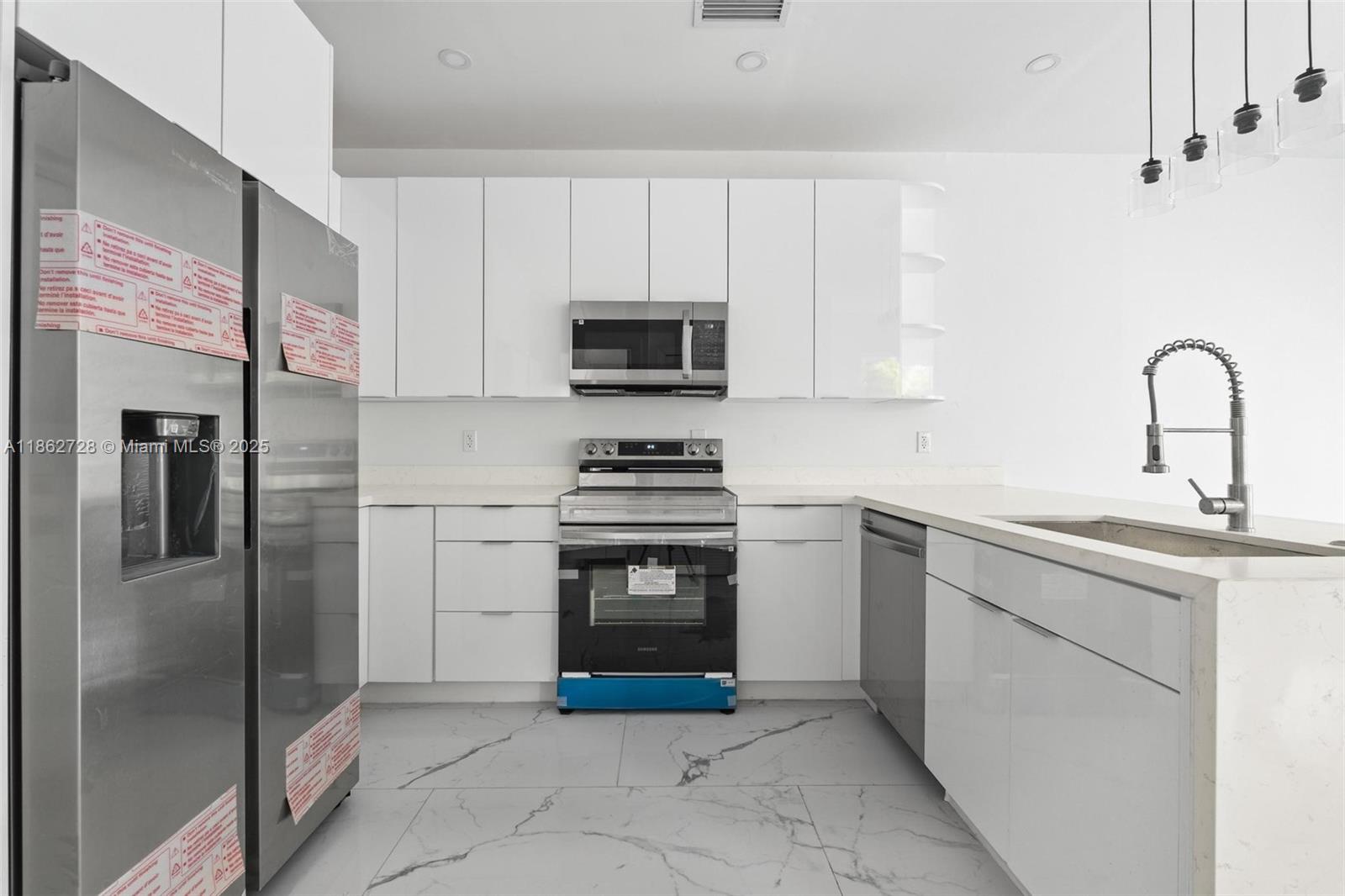   /  2830 sq. ft. $ 2025-08-20 0 Photo