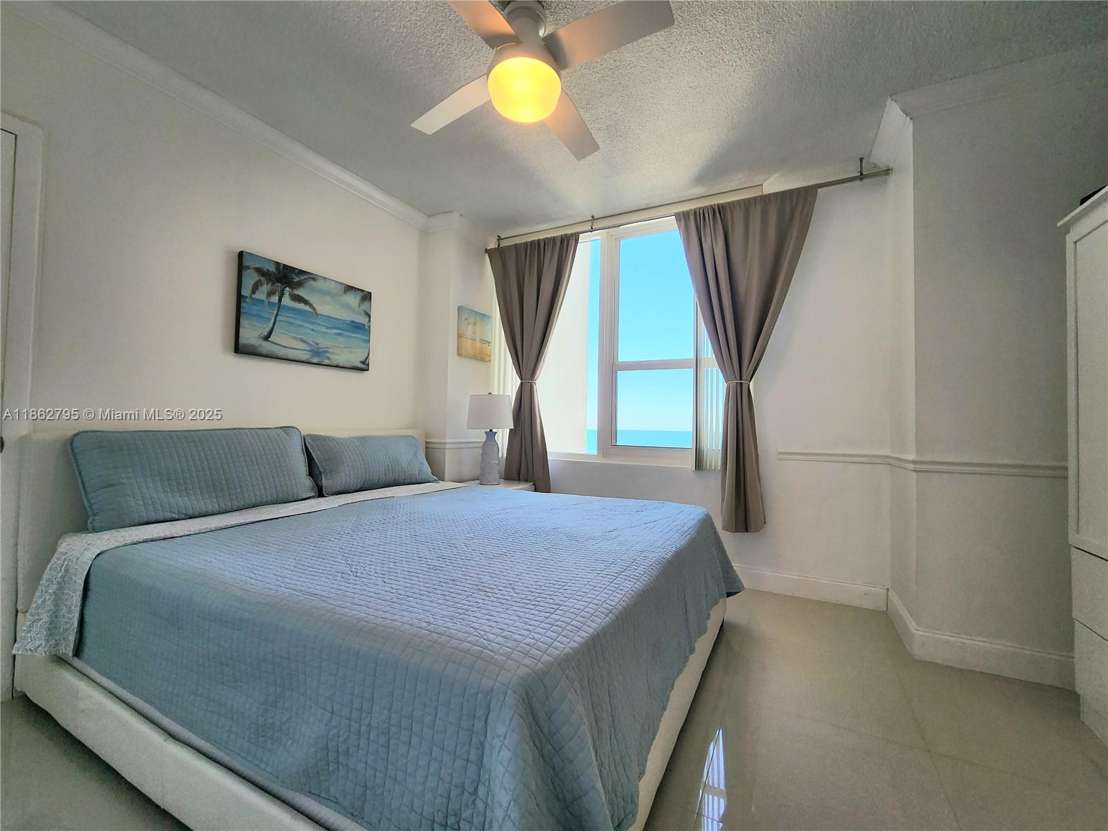 Photo of 3505 Ocean Dr  #707, Hollywood, Florida, 33019 - 