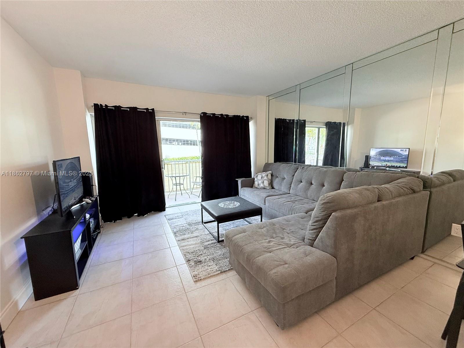 LD 1 / 1 798 sq. ft. $ 2025-08-20 0 Photo