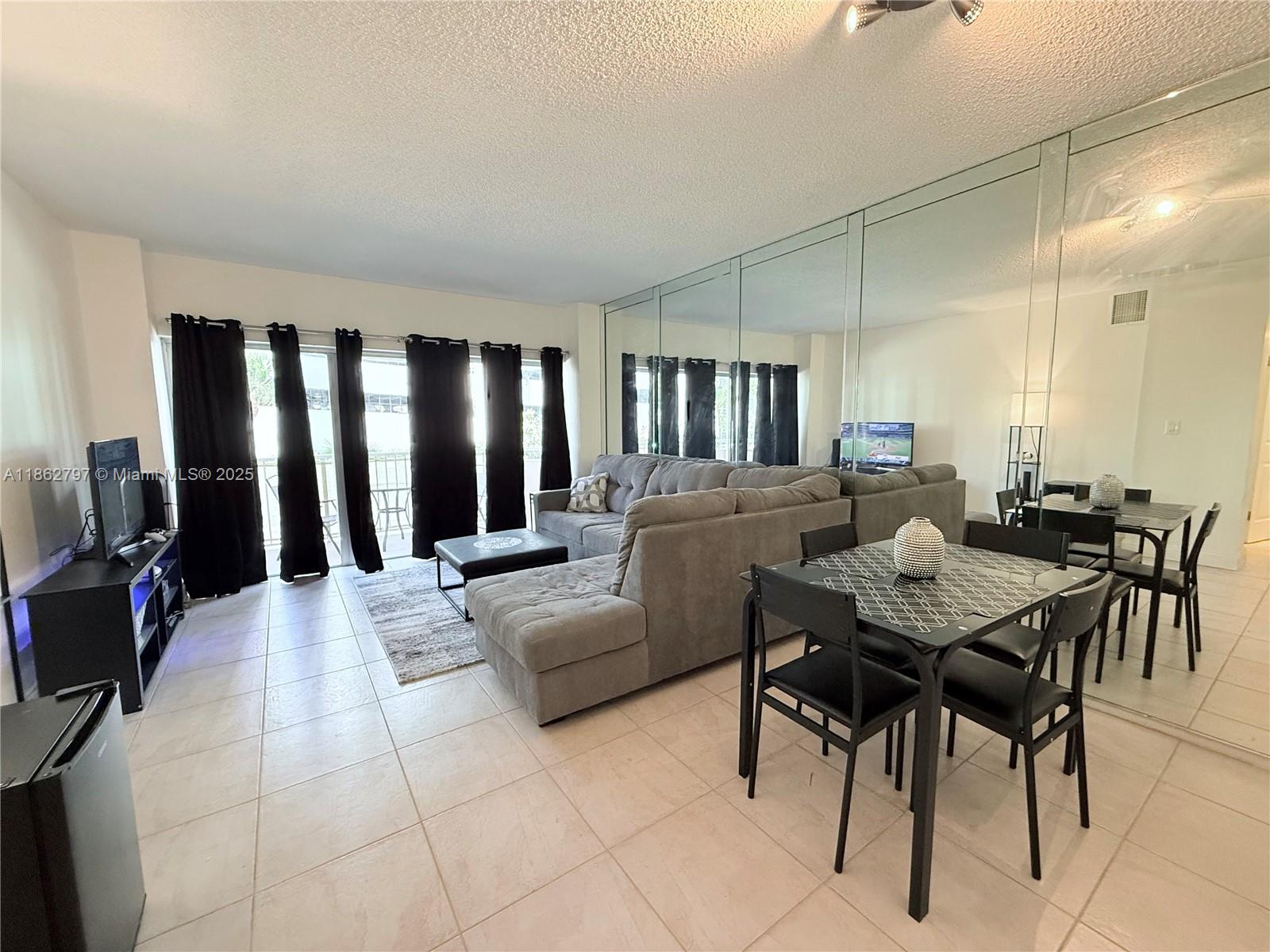 LD 1 / 1 798 sq. ft. $ 2025-08-20 0 Photo