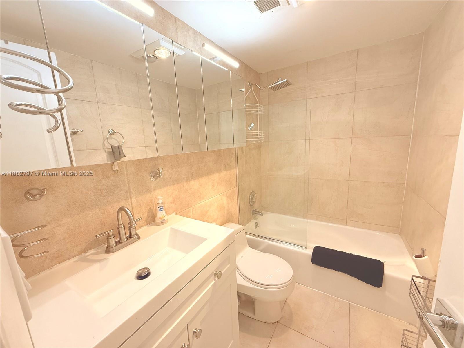 LD 1 / 1 798 sq. ft. $ 2025-08-20 0 Photo